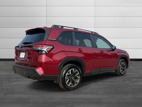 Certified 2025 Subaru Forester Premium AWD/4WD image 3