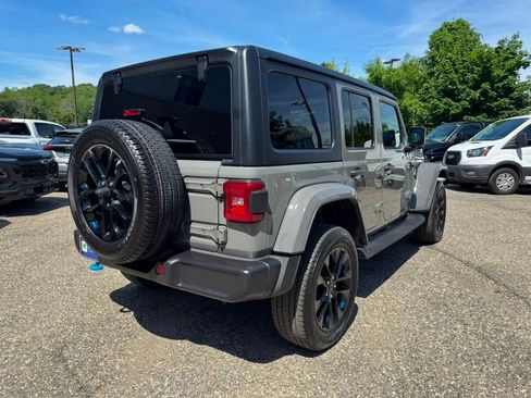 Used 2023 Jeep Wrangler Unlimited Sahara w/ Cold Weather Group AWD/4WD image 6