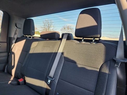 Used 2025 Chevrolet Silverado 2500 LT w/ Trail Boss Package image 15