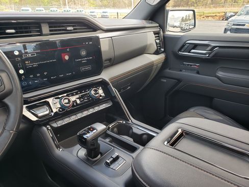 Used 2022 GMC Sierra 1500 AT4 w/ AT4 Premium Package image 21