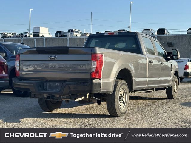 Used 2022 Ford F250 XL w/ Power Equipment Group RWD image 4