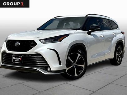 Used 2022 Toyota Highlander XSE