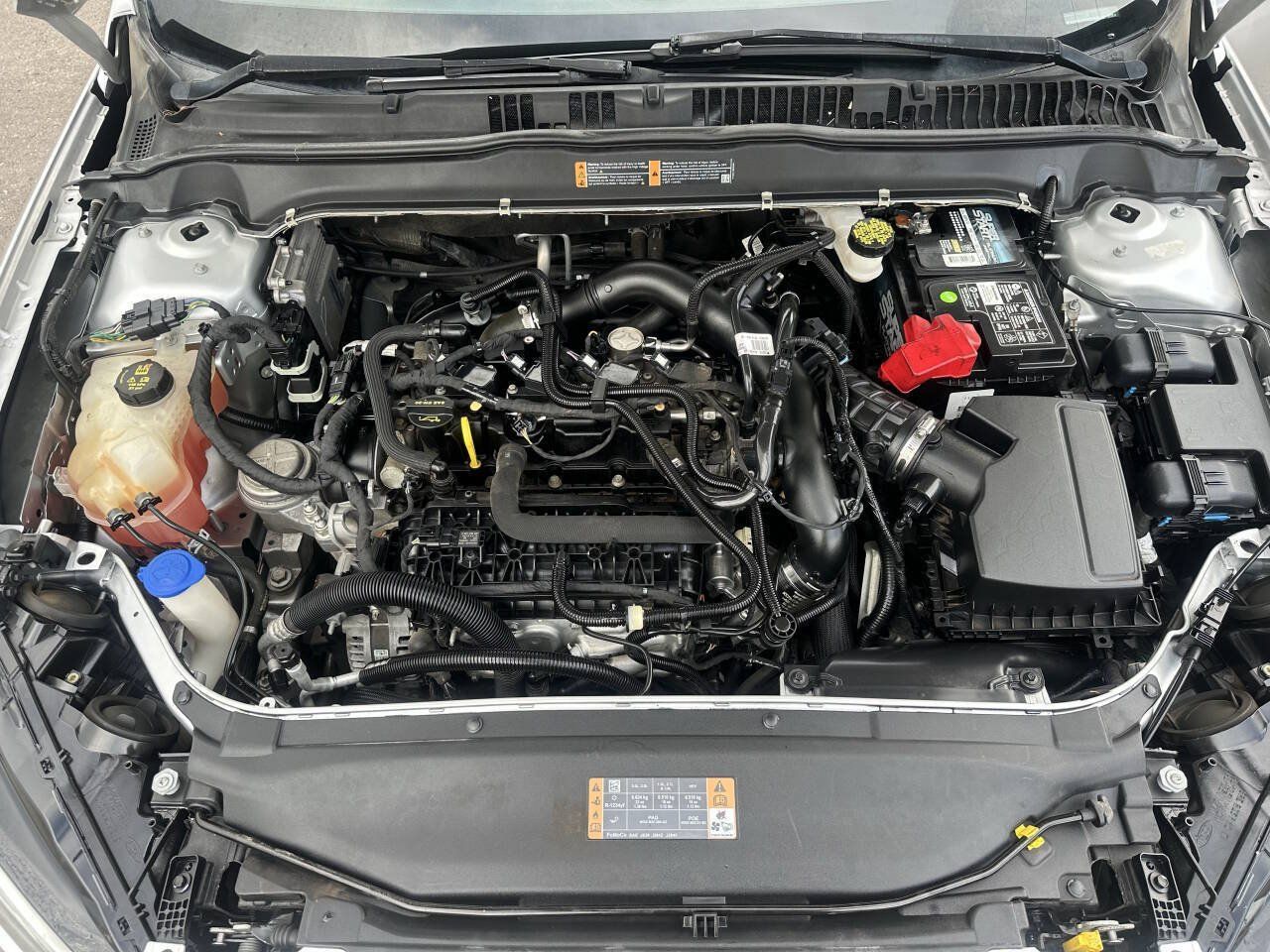Used 2019 Ford Fusion SE FWD image 17