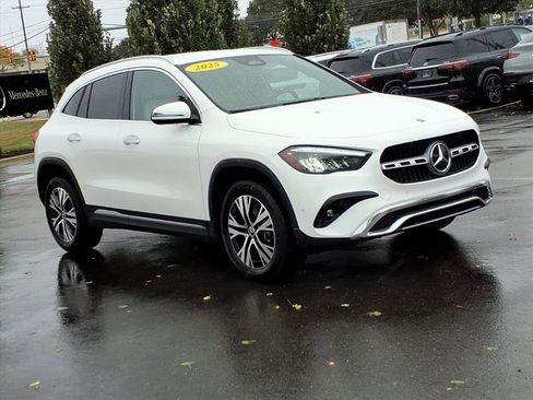 Certified 2025 Mercedes-Benz GLA 250 4MATIC image 8