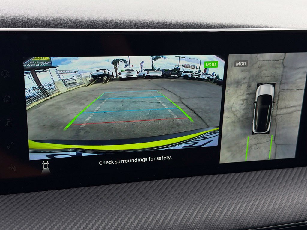 Certified 2025 Nissan Kicks SR FWD image 32