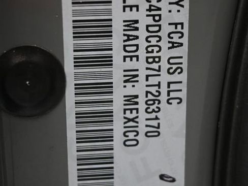 Used 2020 Dodge Journey Crossroad image 26