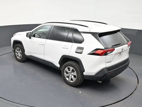 Used 2020 Toyota RAV4 LE FWD image 14