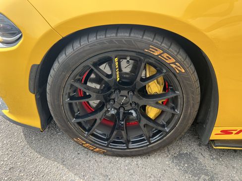 Used 2017 Dodge Charger R/T image 7