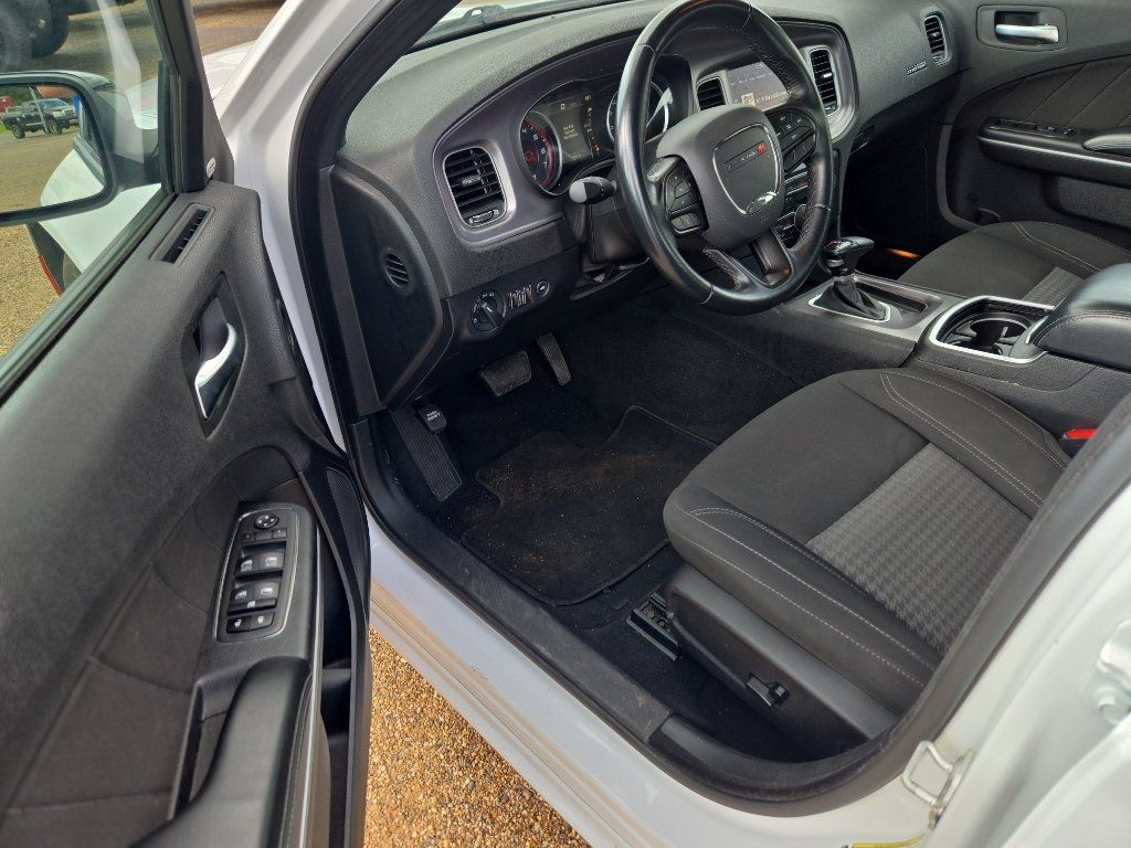 Used 2023 Dodge Charger SXT RWD image 18