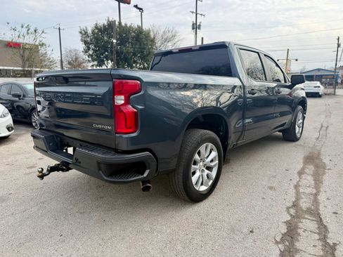 Used 2020 Chevrolet Silverado 1500 Custom w/ Custom Value Package RWD image 4