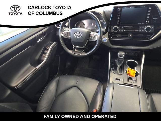 Used 2022 Toyota Highlander XLE AWD/4WD image 20