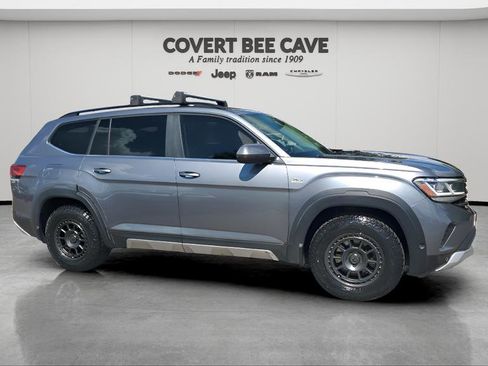 Used 2021 Volkswagen Atlas SE image 12