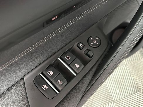 Used 2023 BMW 530i xDrive w/ Convenience Package AWD/4WD image 8