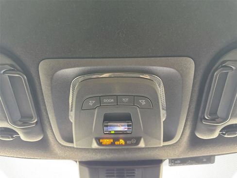 Certified 2024 Toyota Corolla SE w/ Convenience Package image 6