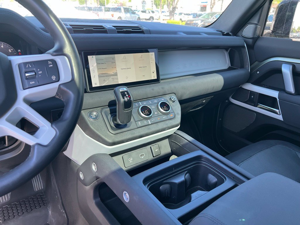 Used 2023 Land Rover Defender 90 X-Dynamic SE AWD/4WD image 27