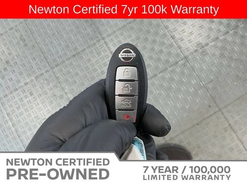 Used 2022 Nissan Sentra SV FWD image 31
