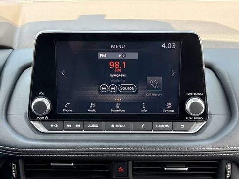 Used 2021 Nissan Rogue S FWD image 4