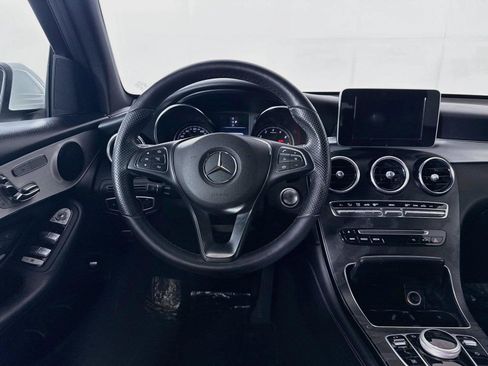 Used 2019 Mercedes-Benz GLC 300 image 31