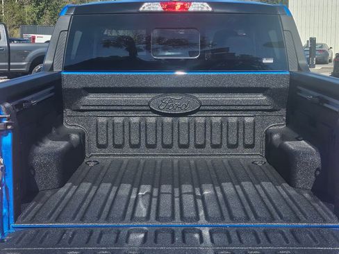 New 2026 Ford Maverick Lariat w/ Black Appearance Package image 29