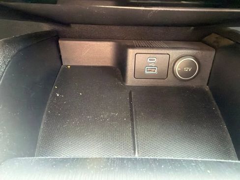Used 2021 Ford Escape Titanium AWD/4WD image 33