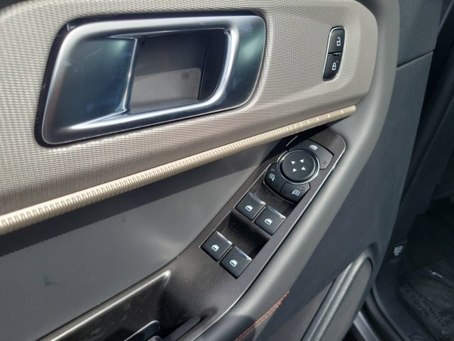 New 2026 Ford Explorer Active w/ Active Comfort Package RWD image 21