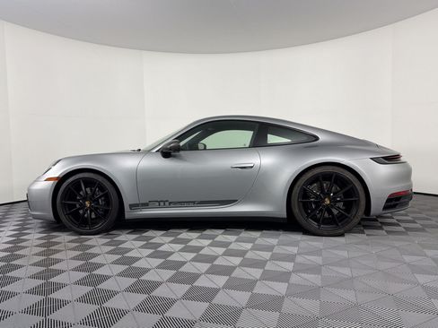 Certified 2024 Porsche 911 Carrera T RWD image 2