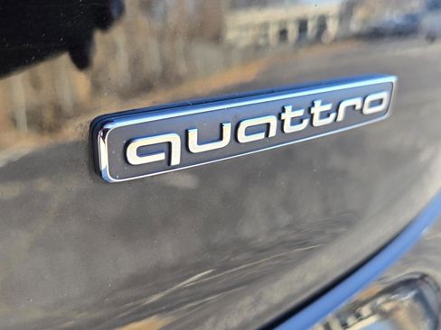 Used 2019 Audi Q5 2.0T Premium w/ Convenience Package image 11