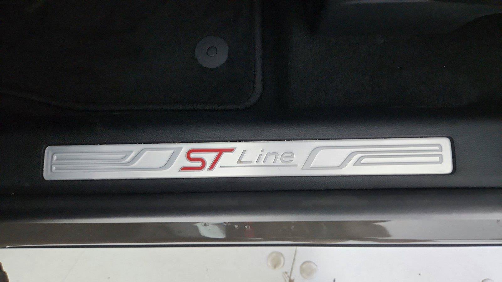 Used 2026 Ford Explorer ST-Line w/ ST-Line Street Pack AWD/4WD image 21