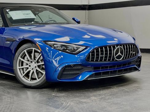 Used 2024 Mercedes-Benz SL 43 AMG image 3