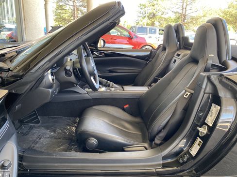 Certified 2024 MAZDA MX-5 Miata Grand Touring w/ Weather Package RWD image 32