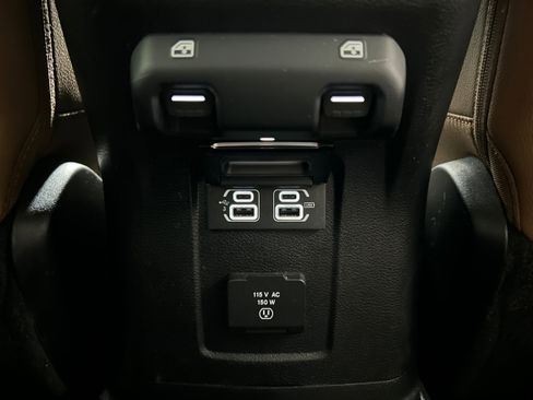 Used 2020 Jeep Wrangler Unlimited Sahara w/ Cold Weather Group image 28