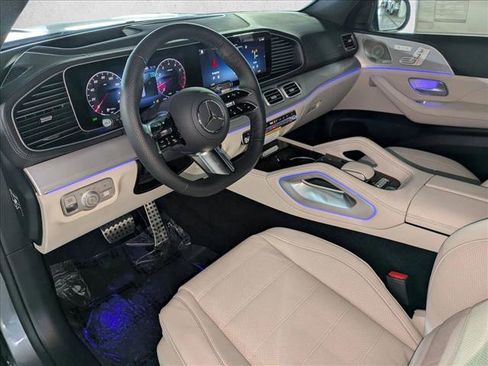 New 2026 Mercedes-Benz GLS 580 4MATIC image 3