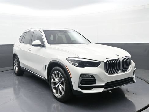 Used 2019 BMW X5 xDrive40i AWD/4WD image 3
