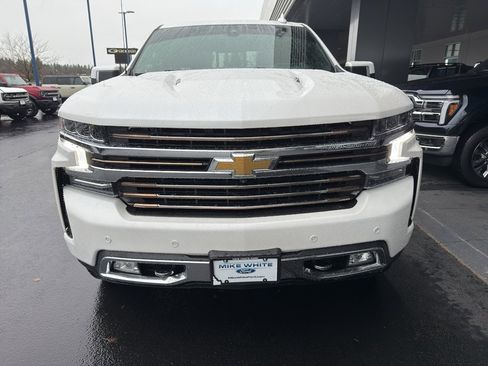 Used 2021 Chevrolet Silverado 1500 High Country w/ Technology Package image 2