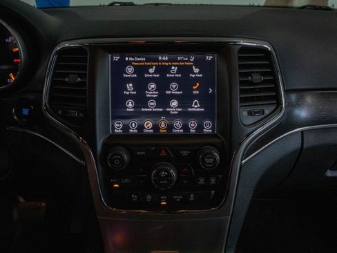 Used 2018 Jeep Grand Cherokee Limited w/ Luxury Group II RWD image 4