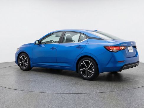 Used 2025 Nissan Sentra SV FWD image 6