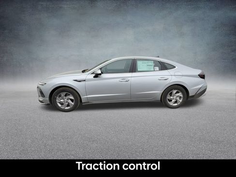 Certified 2026 Hyundai Sonata SE FWD image 12