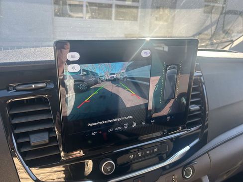 Used 2023 Ford Transit 350 XLT image 22