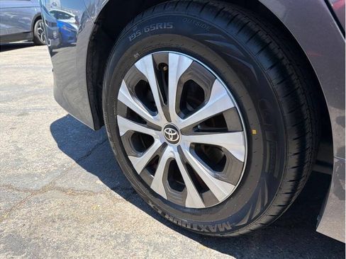Used 2022 Toyota Prius Prime LE FWD image 20