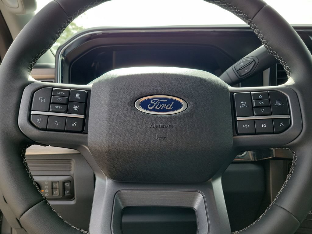 New 2026 Ford F350 Lariat w/ Black Appearance Package AWD/4WD image 15