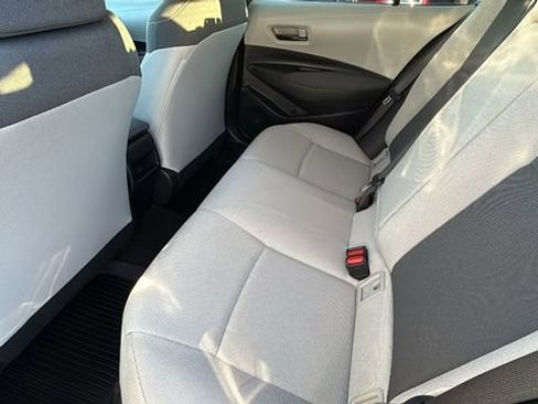 Used 2022 Toyota Corolla LE image 24