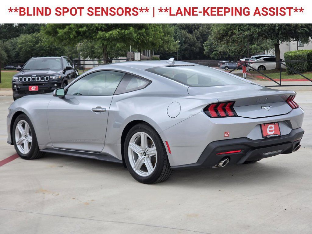 Used 2026 Ford Mustang Premium RWD image 6