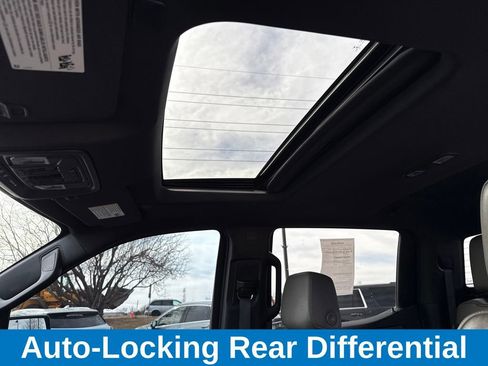 Used 2023 Chevrolet Silverado 1500 ZR2 w/ Technology Package image 23