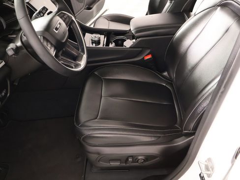 Used 2023 Jeep Grand Cherokee L Limited AWD/4WD image 12