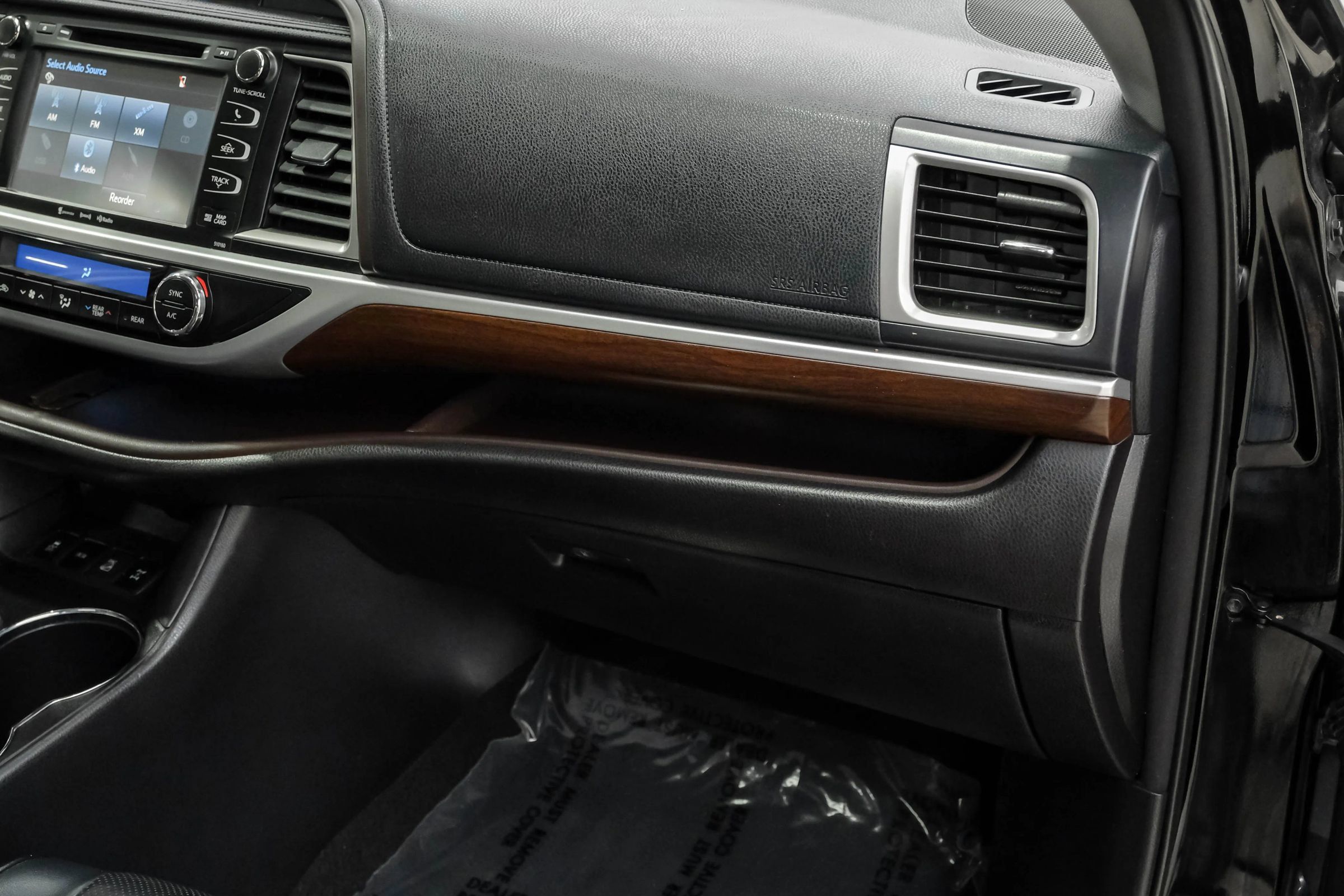 Used 2016 Toyota Highlander Limited Platinum AWD/4WD image 34