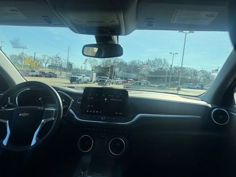 Used 2024 Chevrolet Blazer LT w/ Convenience Package image 10