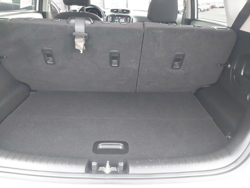 Used 2018 Kia Soul w/ Convenience Package FWD image 10