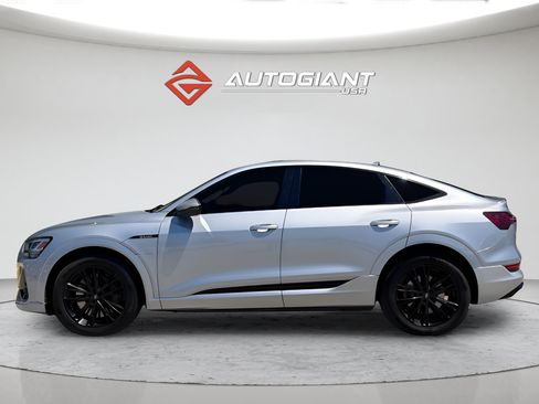Used 2021 Audi e-tron Premium Plus w/ Premium Plus Package AWD/4WD image 10