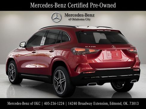 Used 2025 Mercedes-Benz GLA 250 4MATIC image 27