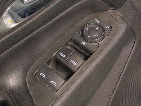 Used 2021 Chevrolet Equinox LT image 27